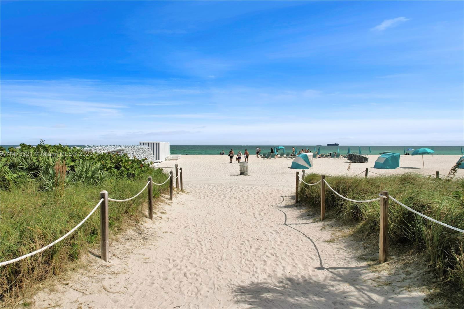 Real estate property located at 2899 Collins Ave #1435, Miami-Dade County, Miami Beach, FL