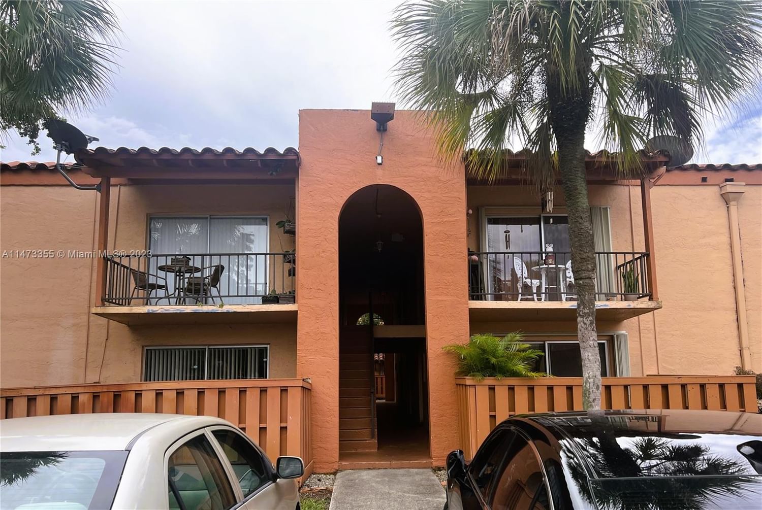 Real estate property located at 7221 Miami Lakes Dr A-24, Miami-Dade County, CYPRESS VILLAGE CONDO, Miami Lakes, FL