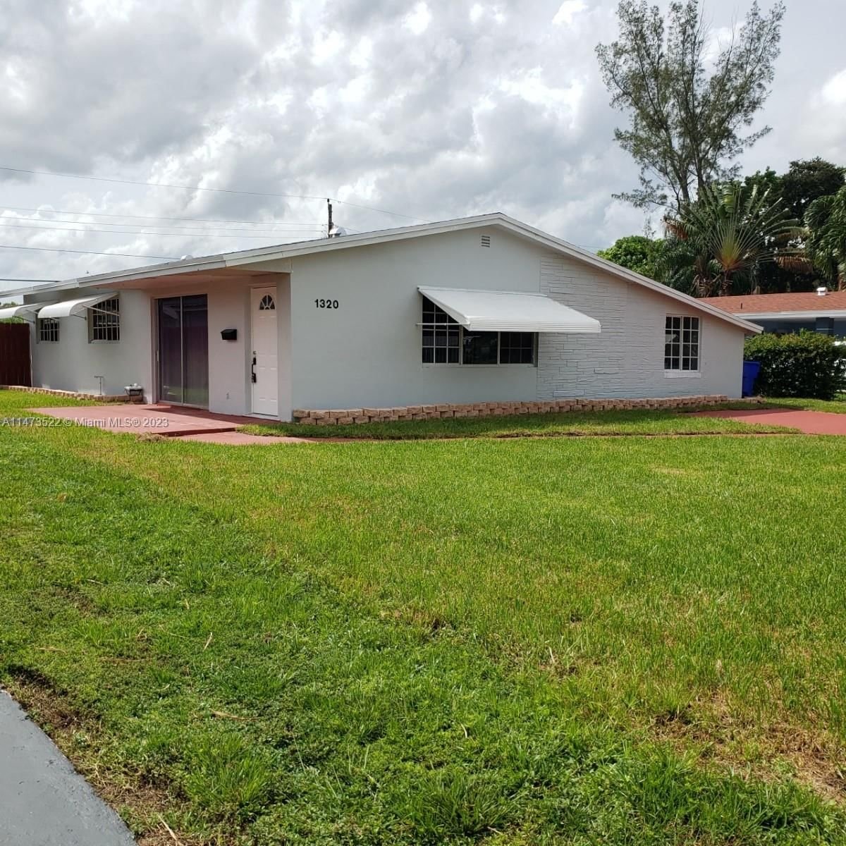 Real estate property located at 1320 65th Way, Broward County, FLEETWOOD MANOR 1ST ADD, Hollywood, FL