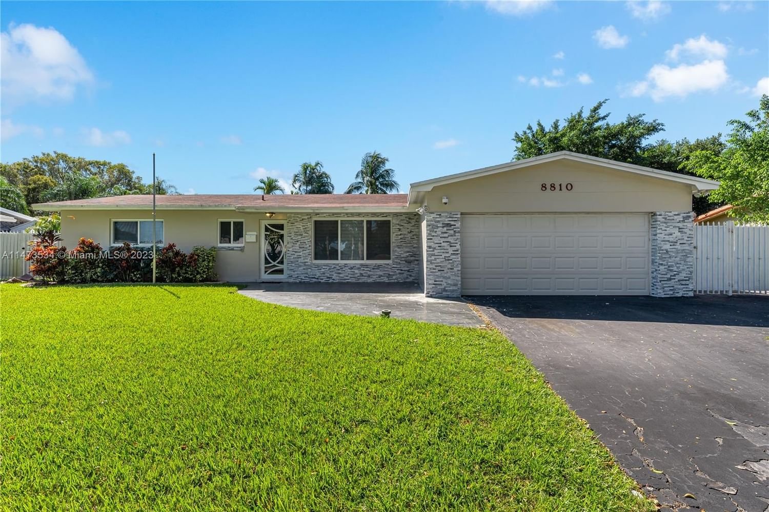 Real estate property located at 8810 Pasadena Blvd, Broward County, Pembroke Pines, FL