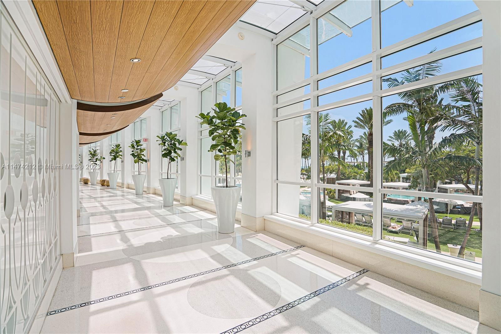 Real estate property located at 4391 Collins Ave #709, Miami-Dade County, FONTAINEBLEAU III, Miami Beach, FL