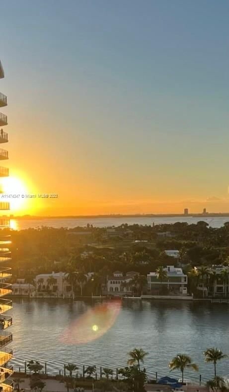 Real estate property located at 5701 Collins Ave #1505, Miami-Dade County, Miami Beach, FL