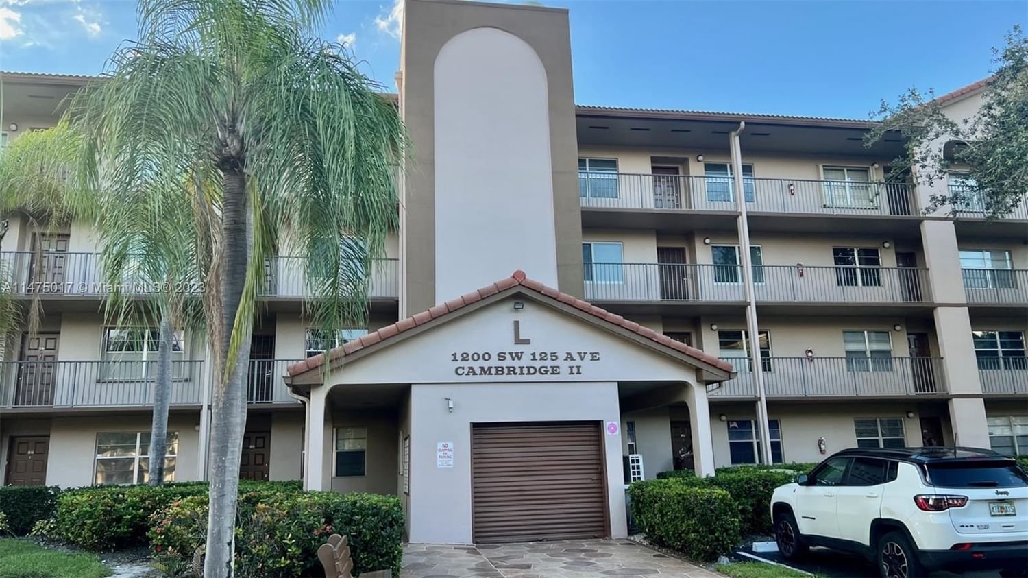 Real estate property located at 1200 125th Ave #310L, Broward County, CAMBRIDGE AT CENTURY VILL, Pembroke Pines, FL