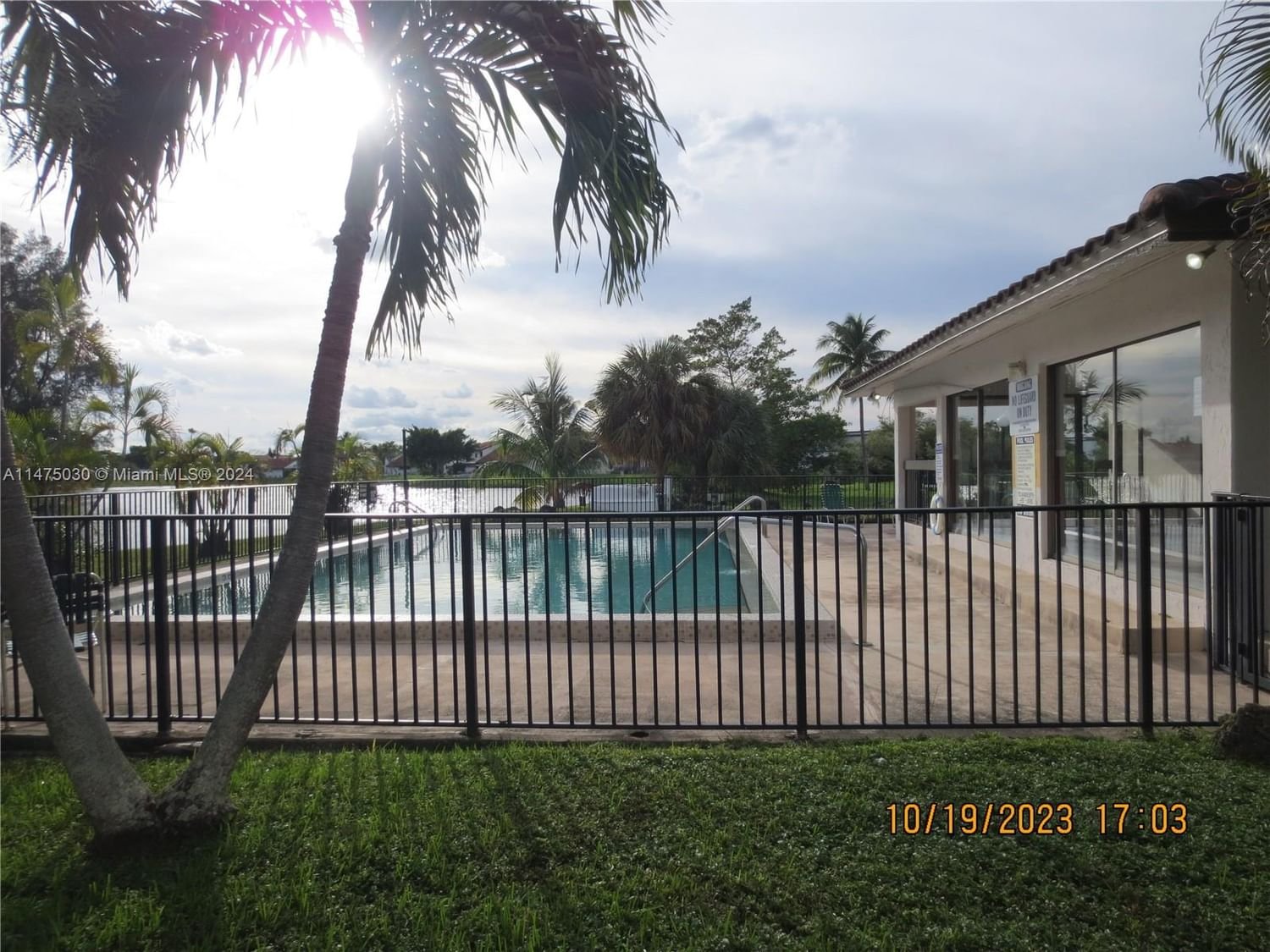 Real estate property located at 1350 122nd Ave #123, Miami-Dade County, PENINSULA AT INTL GARDENS, Miami, FL