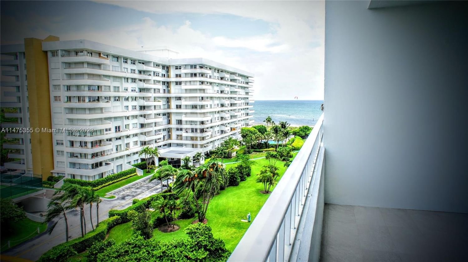 Real estate property located at 199 Ocean Lane Dr #812, Miami-Dade County, Key Biscayne, FL