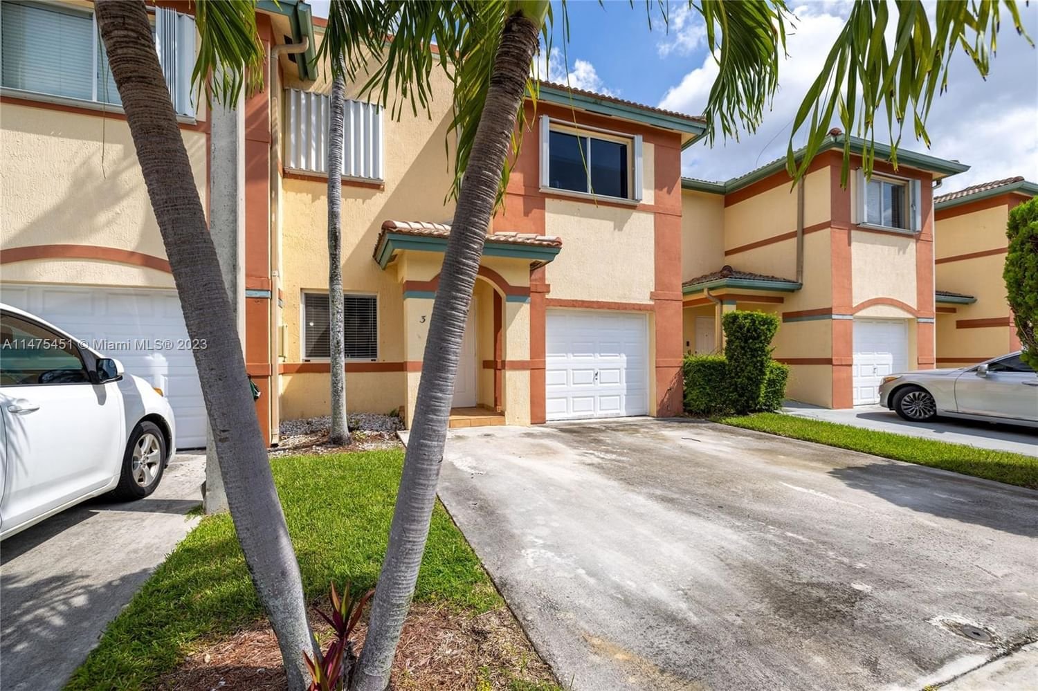 Real estate property located at 3871 147th Ave #3, Miami-Dade County, CRISTAL VILLAS CONDO, Miami, FL