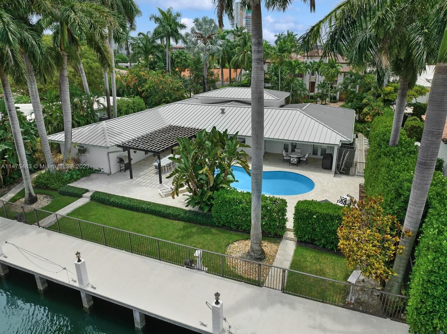 Real estate property located at 2537 Lucille Dr, Broward County, LUCILLE ISLAND, Fort Lauderdale, FL