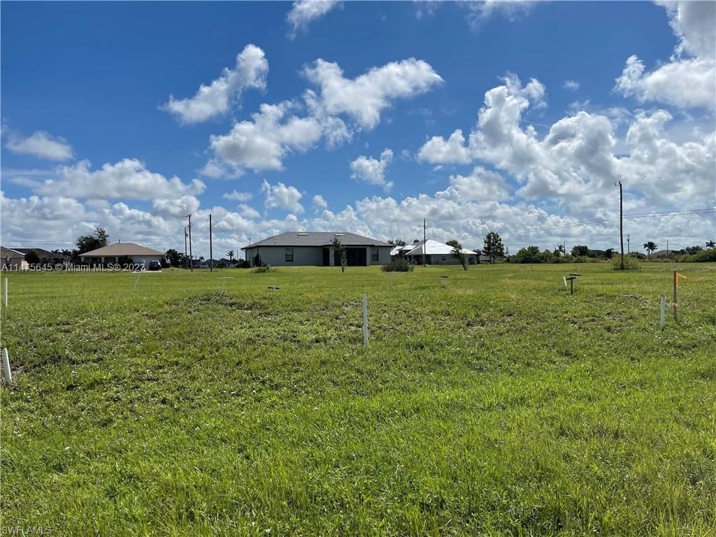 Real estate property located at 1326 10 Avenue, Lee, Cape Coral, Cape Coral, FL