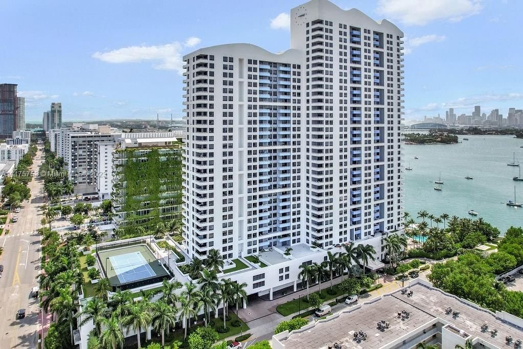 Real estate property located at 1330 West Ave #3205, Miami-Dade County, The Waverly At South Beach, Miami Beach, FL