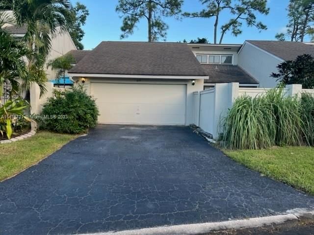 Real estate property located at 649 Spinnaker Ct, Palm Beach County, TALLPINE PH II, Wellington, FL