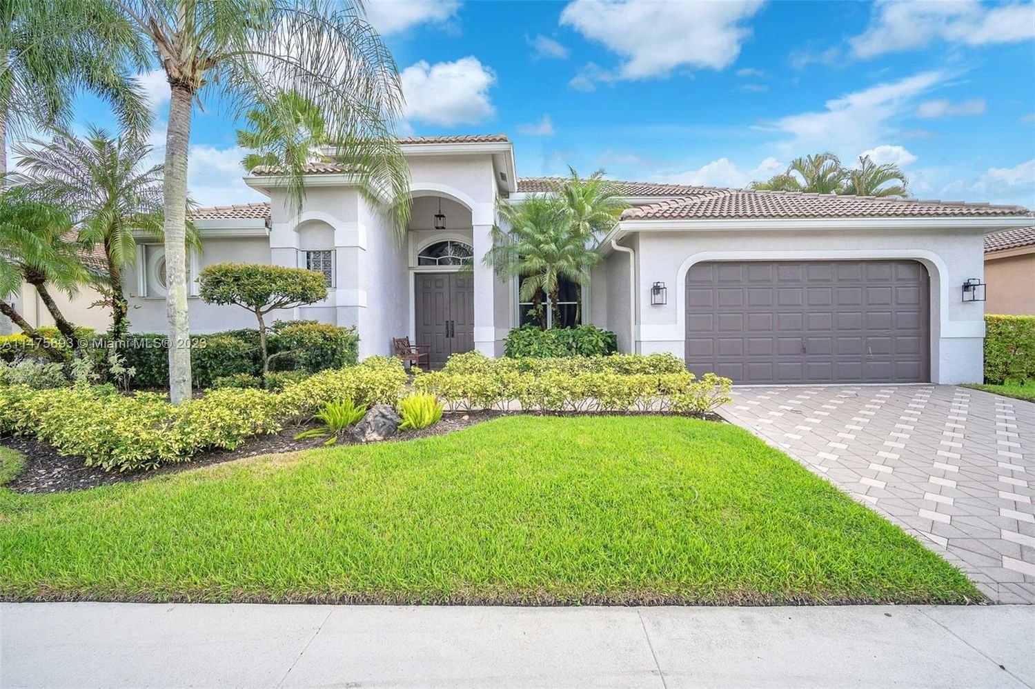 Real estate property located at 2554 Jardin Ln, Broward County, SECTOR 7, Weston, FL
