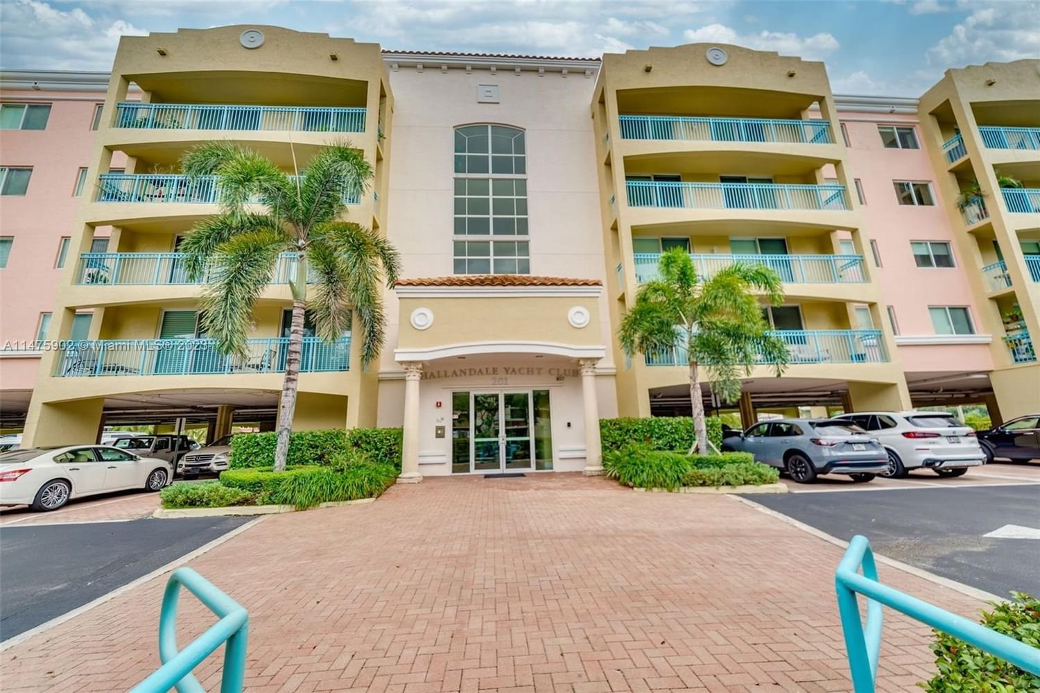 Real estate property located at 201 Golden Isles Dr #201, Broward County, HALLANDALE BEACH PRIVATE, Hallandale Beach, FL