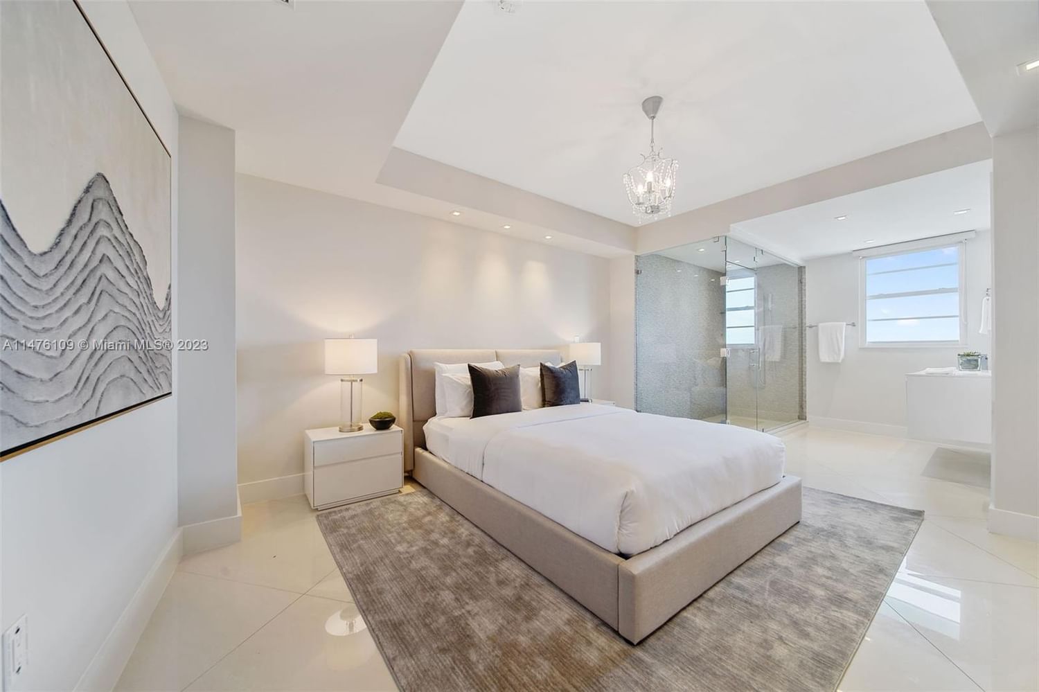 Real estate property located at 5255 Collins Ave #10J, Miami-Dade County, Miami Beach, FL