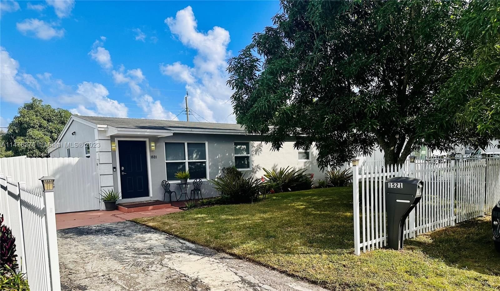 Real estate property located at 1521 70th Way, Broward County, BOULEVARD HEIGHTS SEC 4, Hollywood, FL