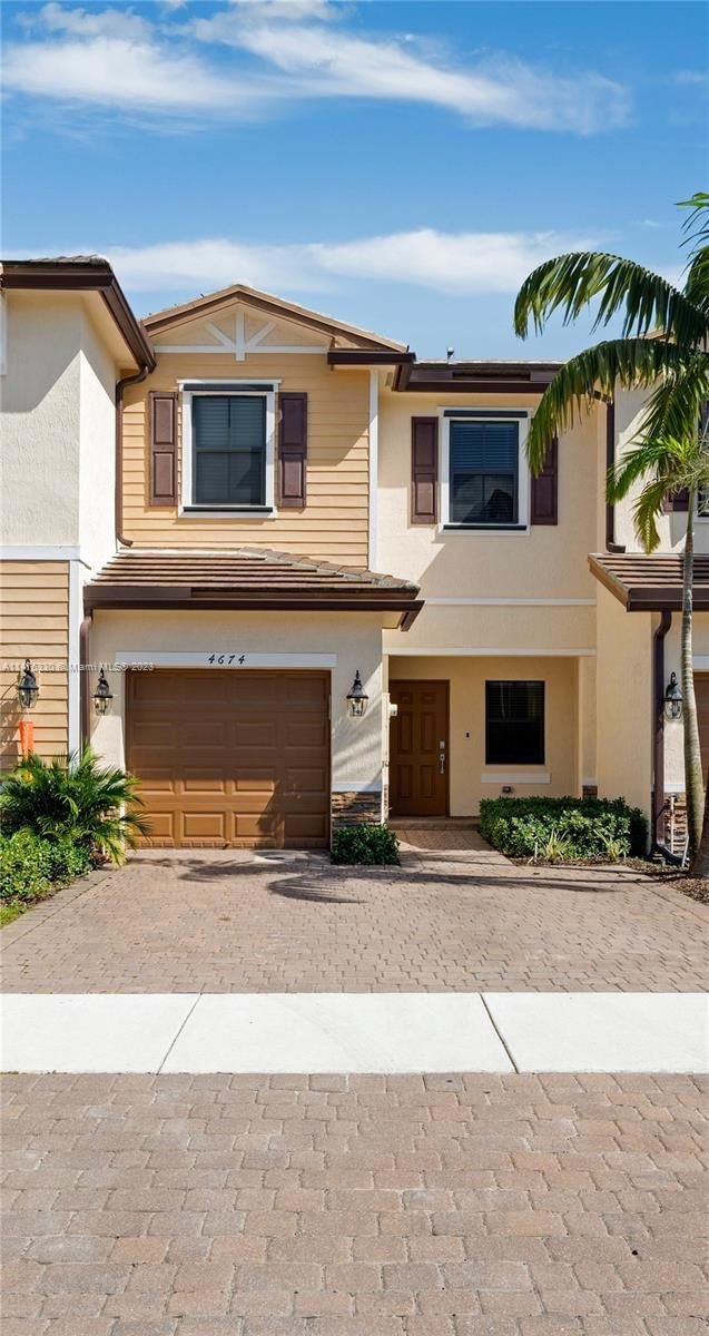 Real estate property located at 4674 Santa Cruz Way, Broward County, Davie, FL