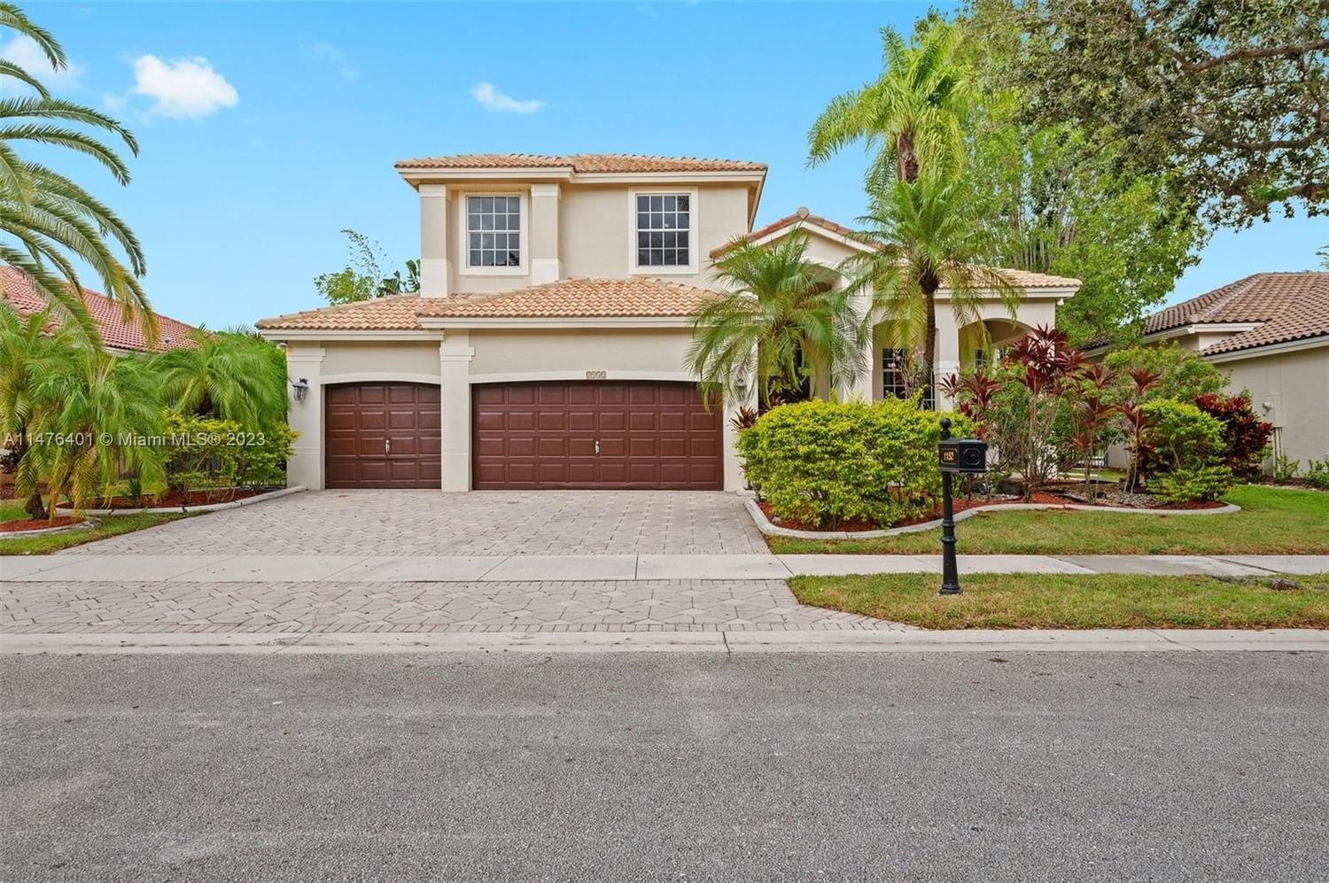 Real estate property located at 1152 Ginger Cir, Broward County, SECTOR 6 EAST, Weston, FL