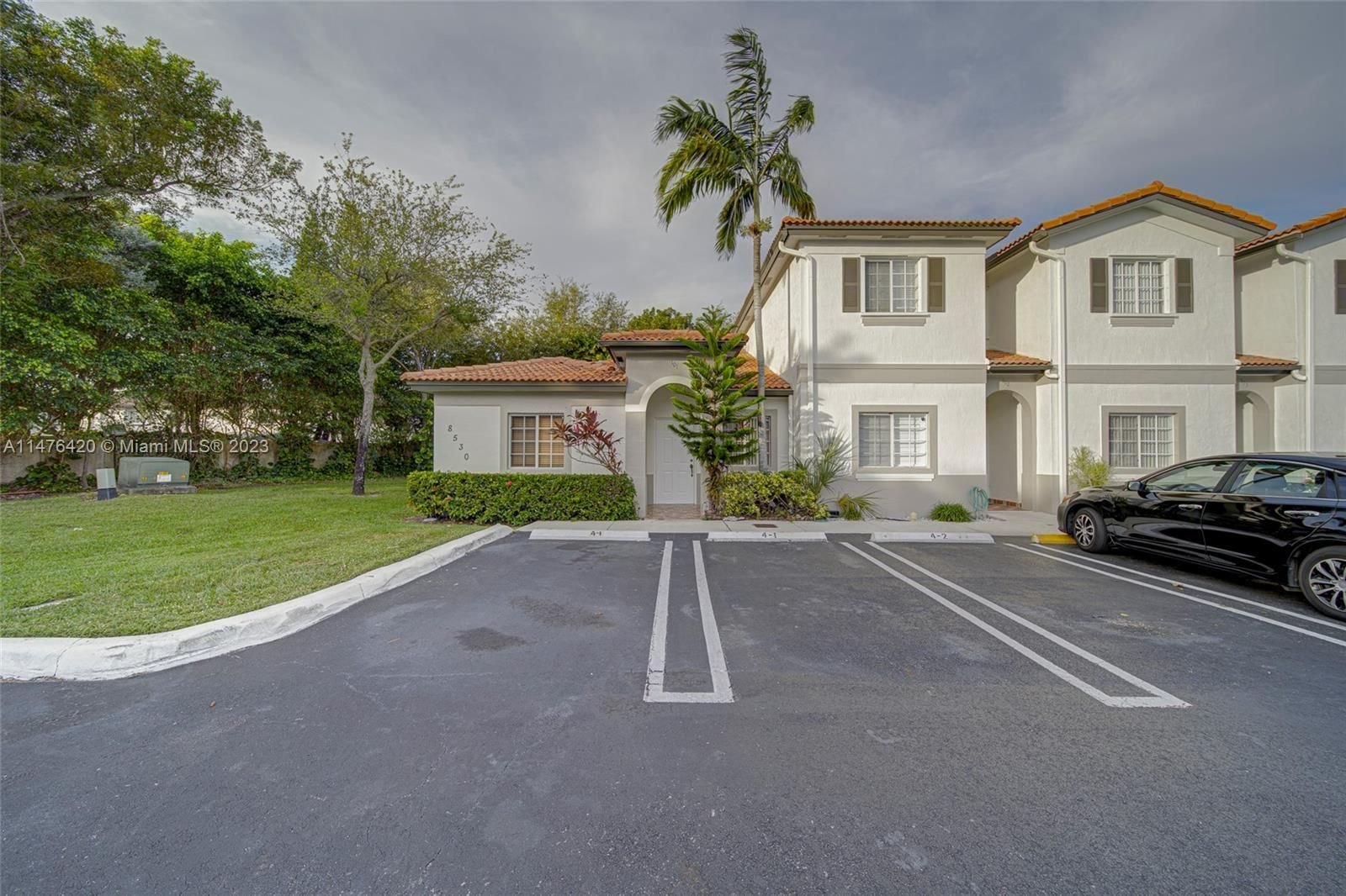 Real estate property located at 8530 150th Ave #101, Miami-Dade County, KENDALL GREENS CONDO, Miami, FL