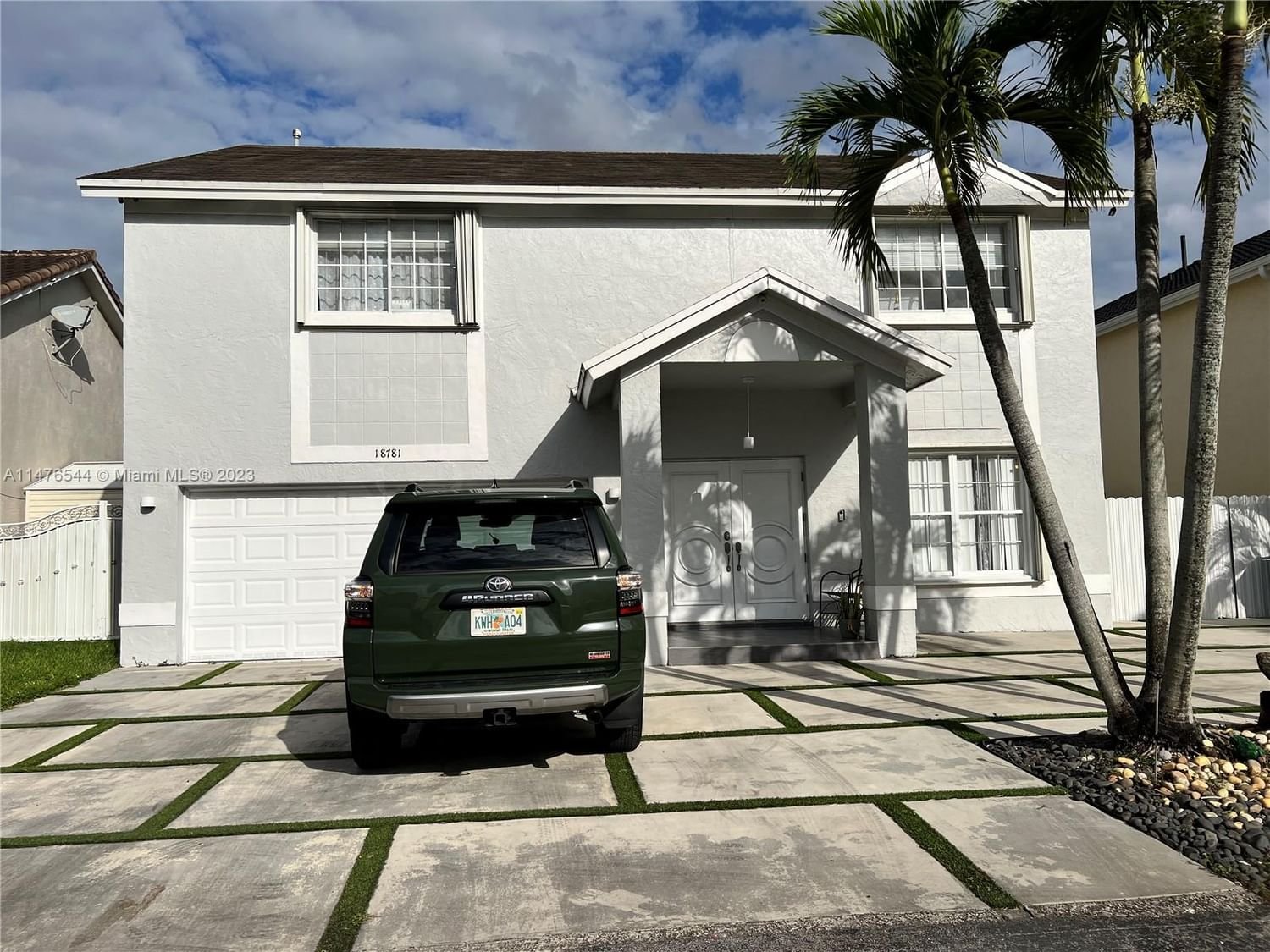 Real estate property located at 18781 78th Pl, Miami-Dade County, WEST ESPLANADE, Hialeah, FL