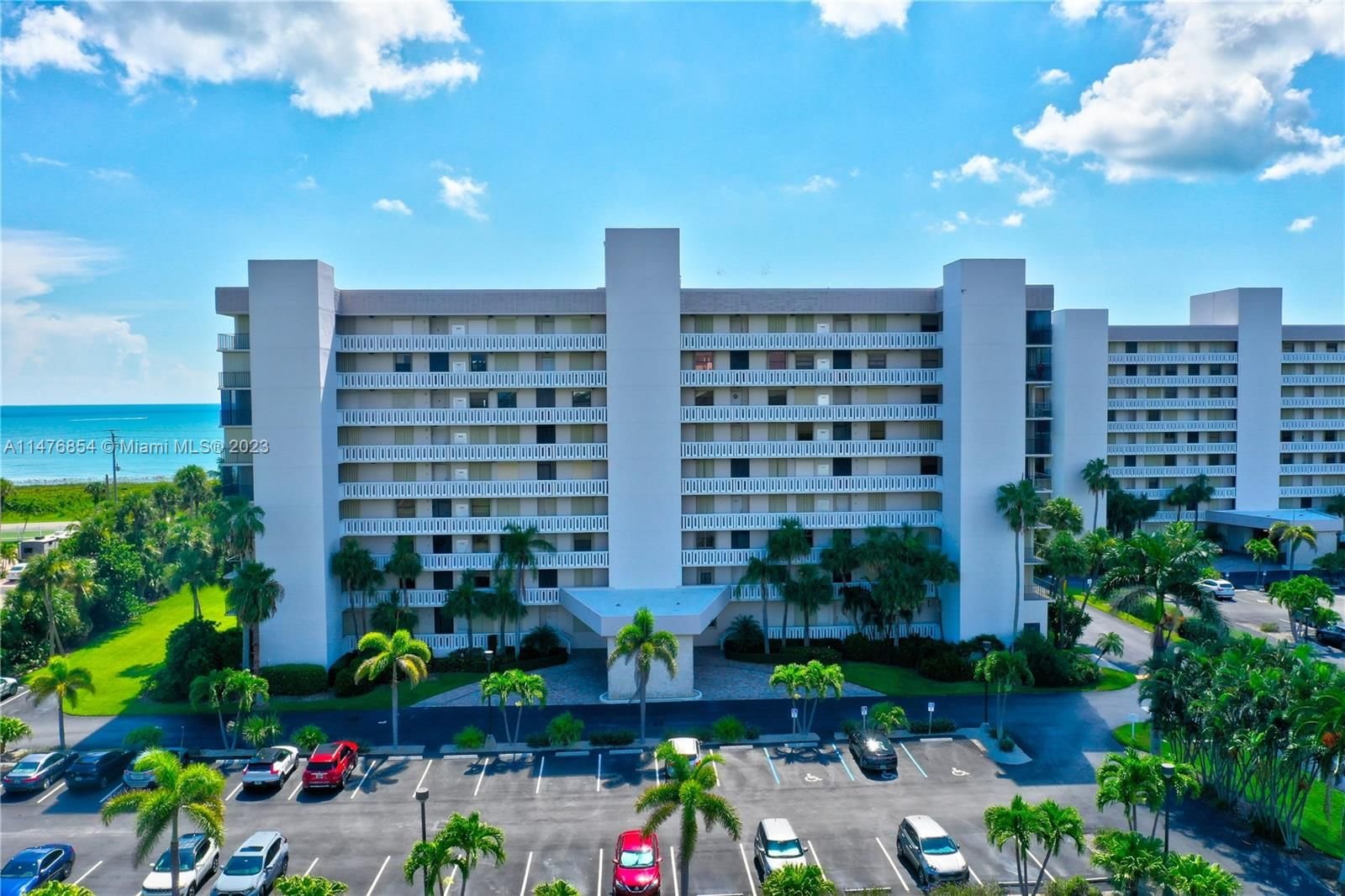 Real estate property located at 5061 Highway A1A #401, St Lucie County, BRYN MAWR OCEAN TOWERS, A, Hutchinson Island, FL