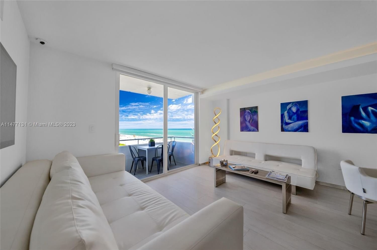 Real estate property located at 465 Ocean Dr #1020, Miami-Dade County, ROYAL ATLANTIC CONDO, Miami Beach, FL