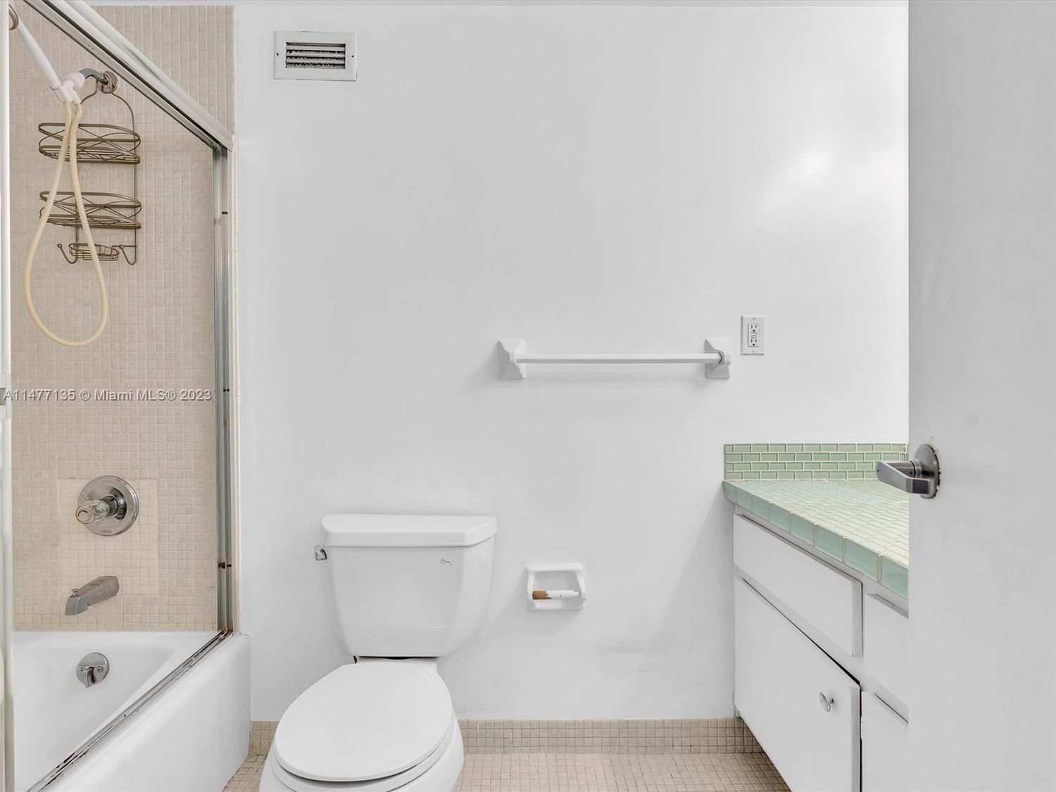 Real estate property located at 2899 Collins Ave #1604, Miami-Dade County, Miami Beach, FL