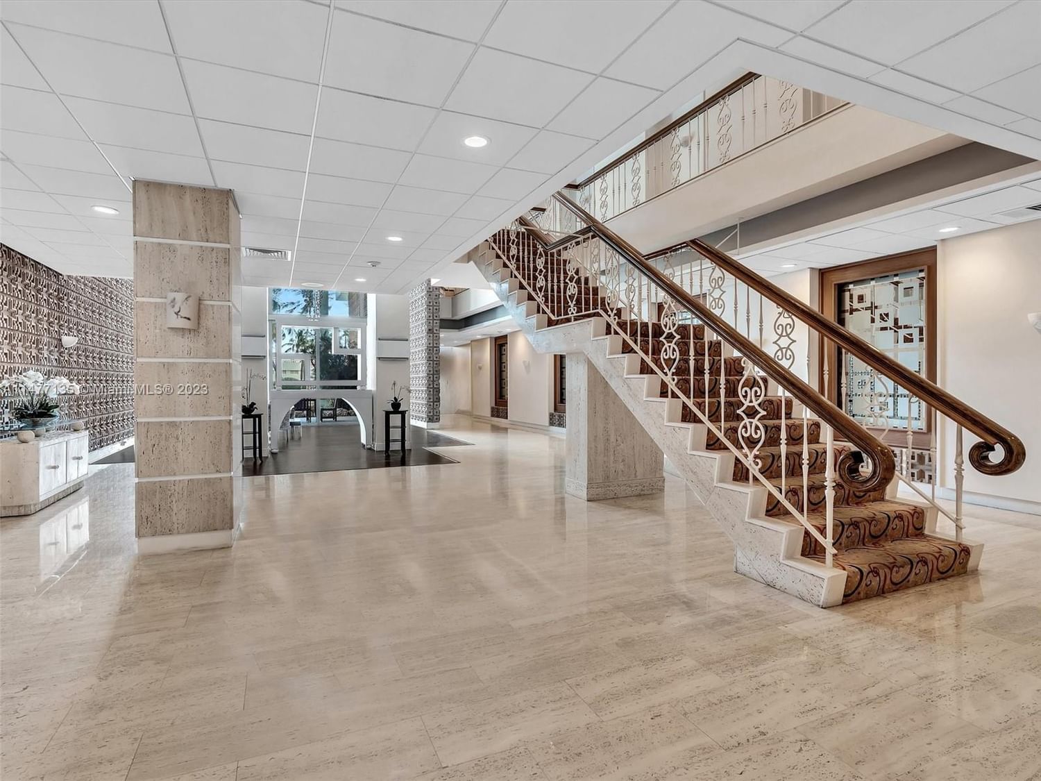 Real estate property located at 2899 Collins Ave #1604, Miami-Dade County, Miami Beach, FL