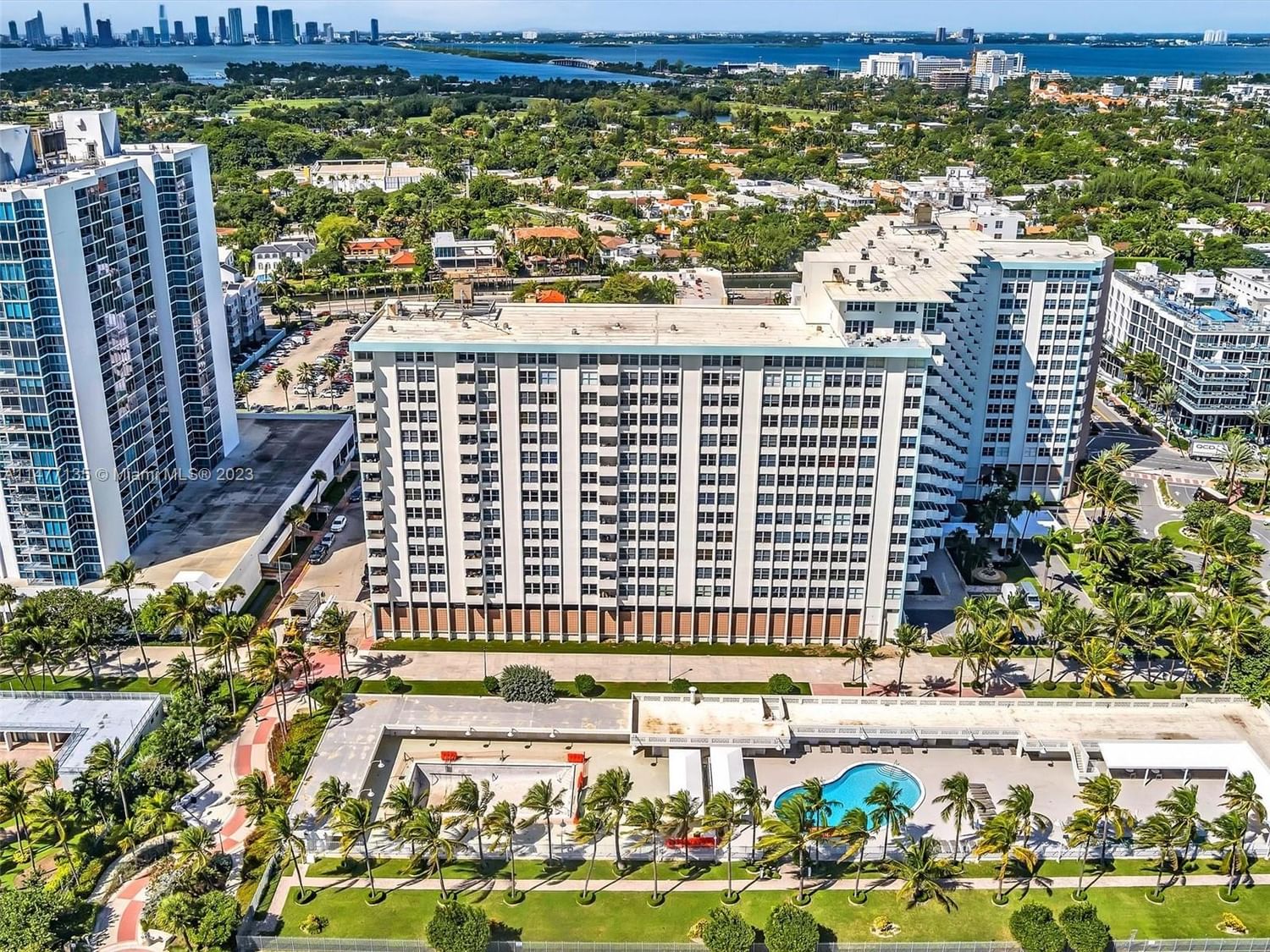 Real estate property located at 2899 Collins Ave #1604, Miami-Dade County, Miami Beach, FL