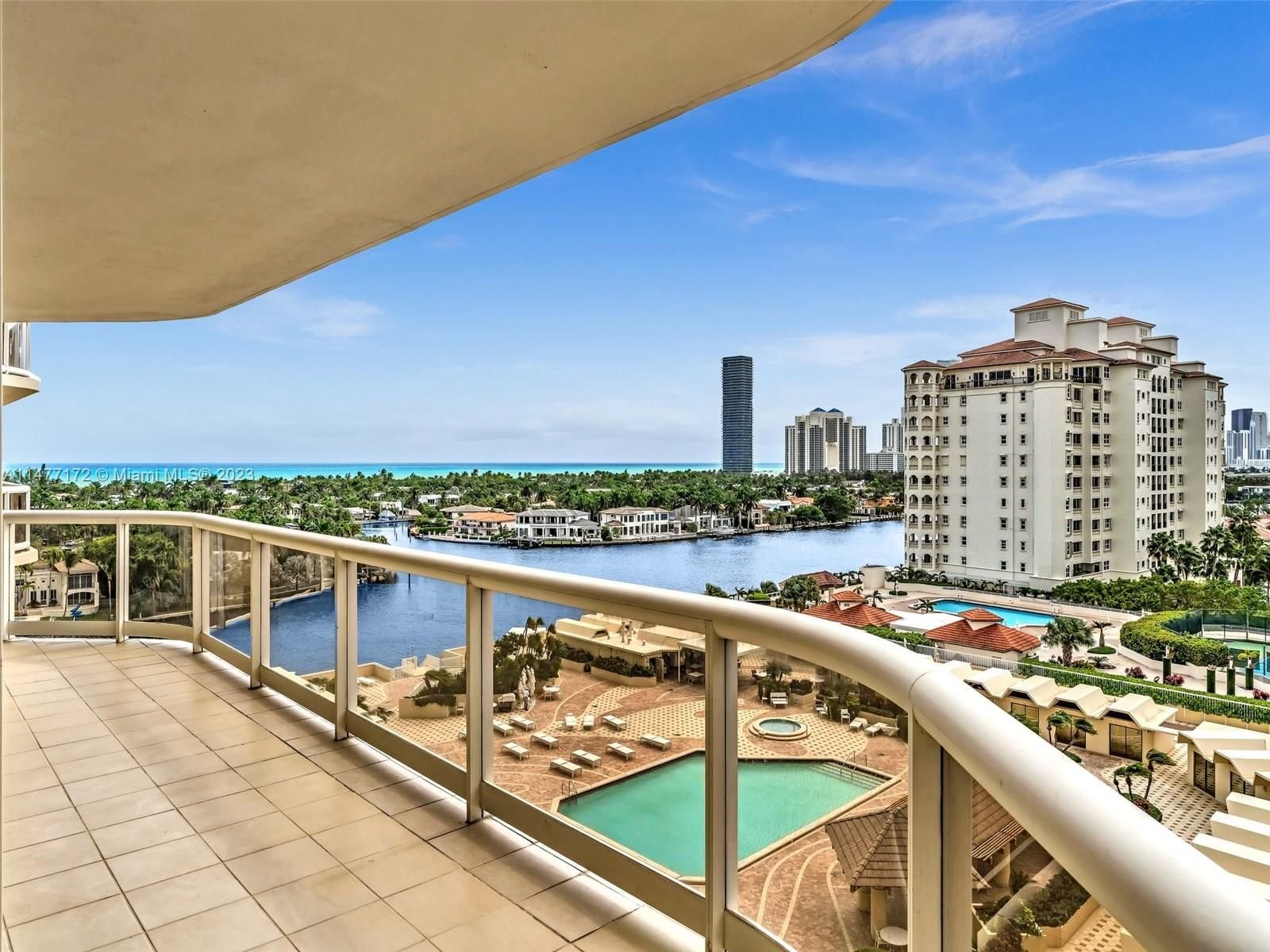 Real estate property located at 20191 Country Club Dr #1010, Miami-Dade County, TERRACES NORTH TURNBERRY, Aventura, FL