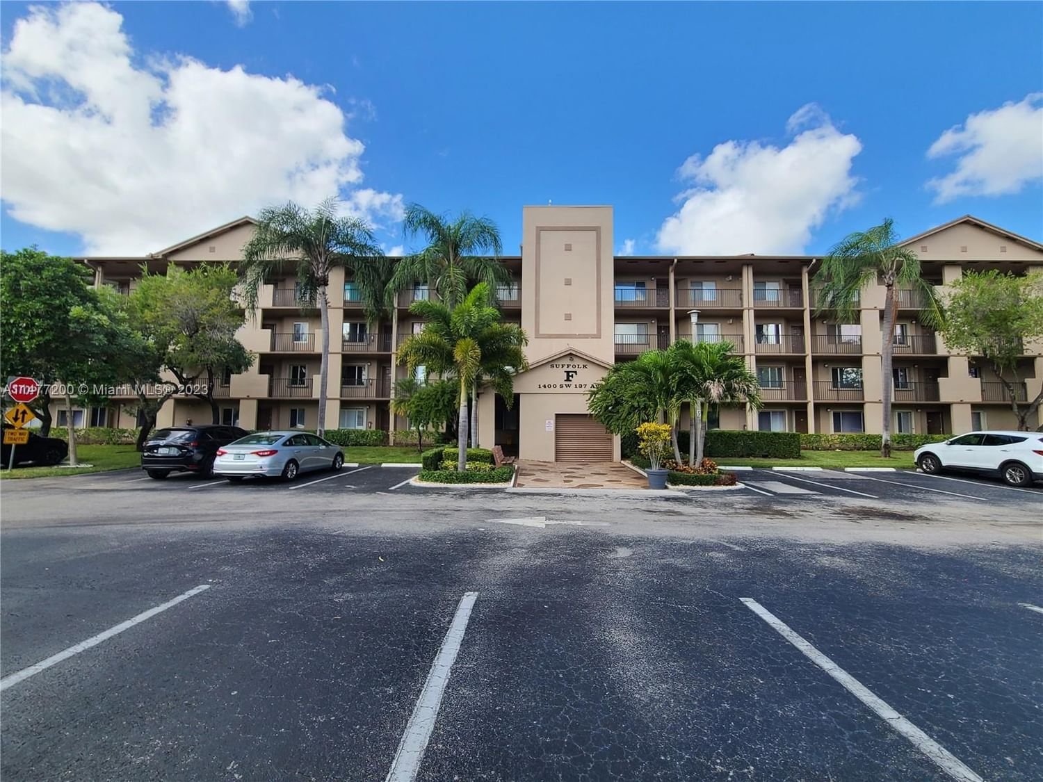 Real estate property located at 1400 137th Ave #306F, Broward County, SUFFOLK AT CENTURY VILLAG, Pembroke Pines, FL