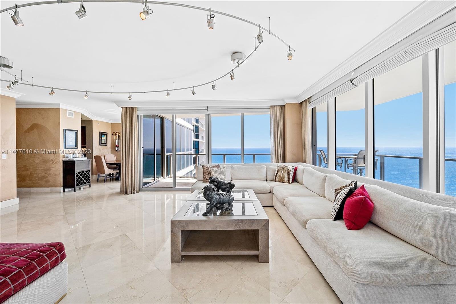 Real estate property located at 3101 Ocean Dr #2702, Broward County, OCEAN PALMS, Hollywood, FL