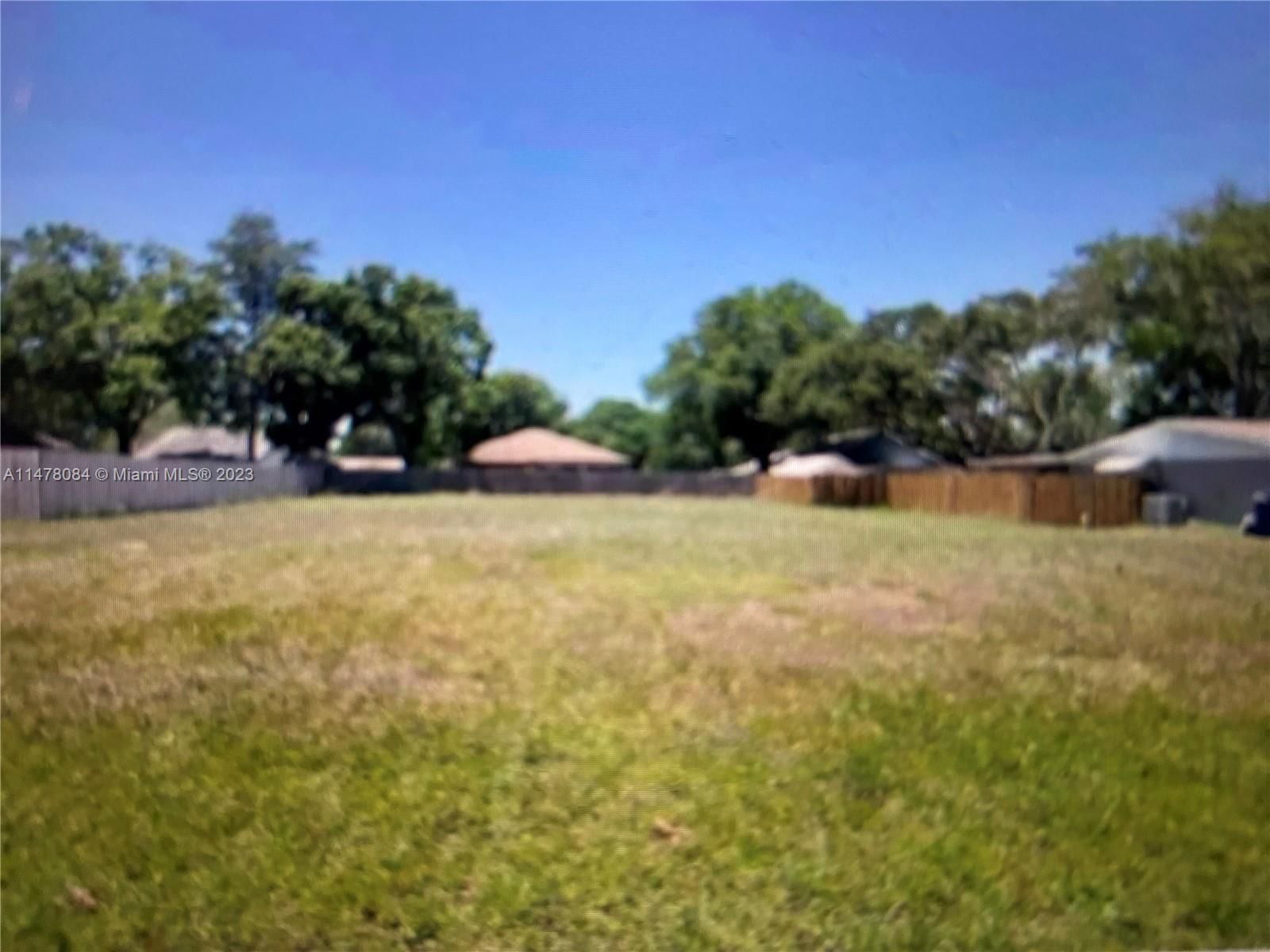 Real estate property located at 3753 St Augustine Pl, Pasco, LAKE PADGETT ESTATES EAST, Other City - In The State Of Florida, FL