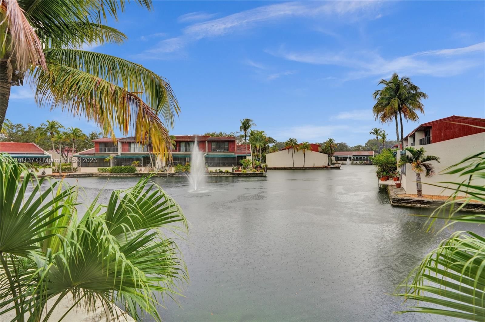 Real estate property located at 15316 Loch Isle Dr E -, Miami-Dade County, MIAMI LAKES LOCH ISLE, Miami Lakes, FL