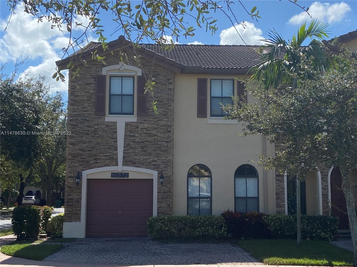 Real estate property located at 10372 31st Ter #10372, Miami-Dade County, Doral, FL