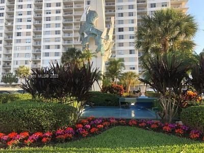 Real estate property located at 300 Bayview Dr #504, Miami-Dade County, ARLEN HOUSE CONDO, Sunny Isles Beach, FL