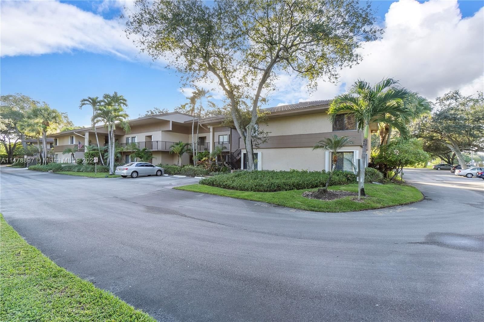 Real estate property located at 9531 2nd Pl #2-F, Broward County, KINGSPORT ESTATES CONDO, Coral Springs, FL