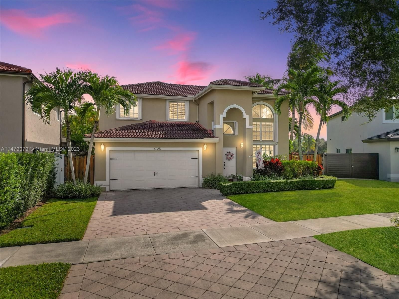 Real estate property located at 10125 165th Ct, Miami-Dade County, FOREST LAKES ESTATES SEC, Miami, FL
