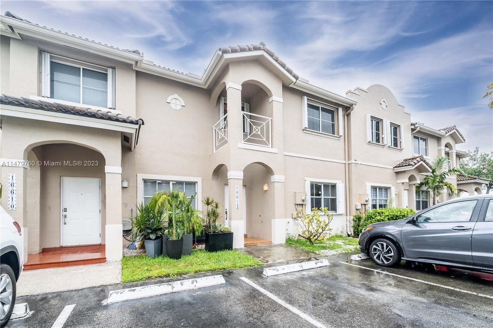 Real estate property located at 16614 71st Ave, Miami-Dade County, PASEOS AT MIAMI LAKES, Miami Lakes, FL