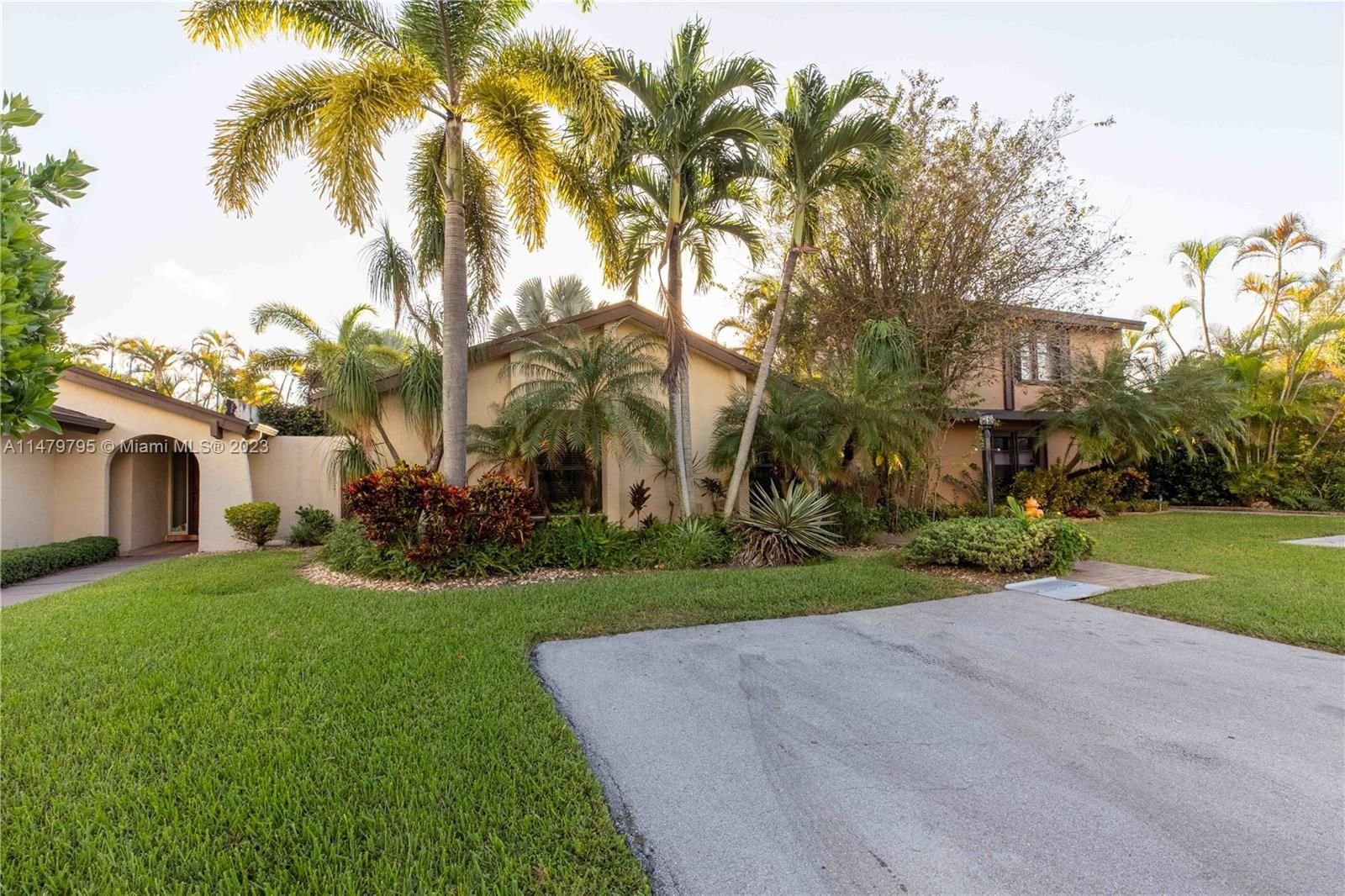 Real estate property located at 13115 90th Ct, Miami-Dade County, Miami, FL