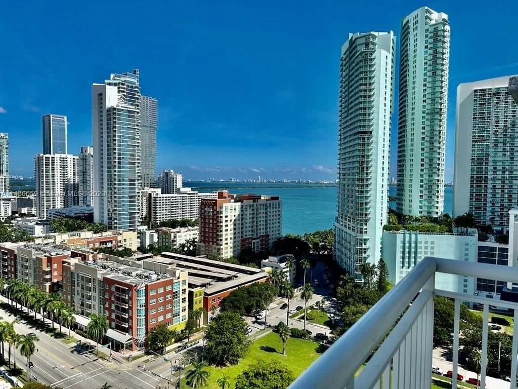 Real estate property located at 275 18th St PH-01, Miami-Dade County, 1800 BISCAYNE PLAZA CONDO, Miami, FL