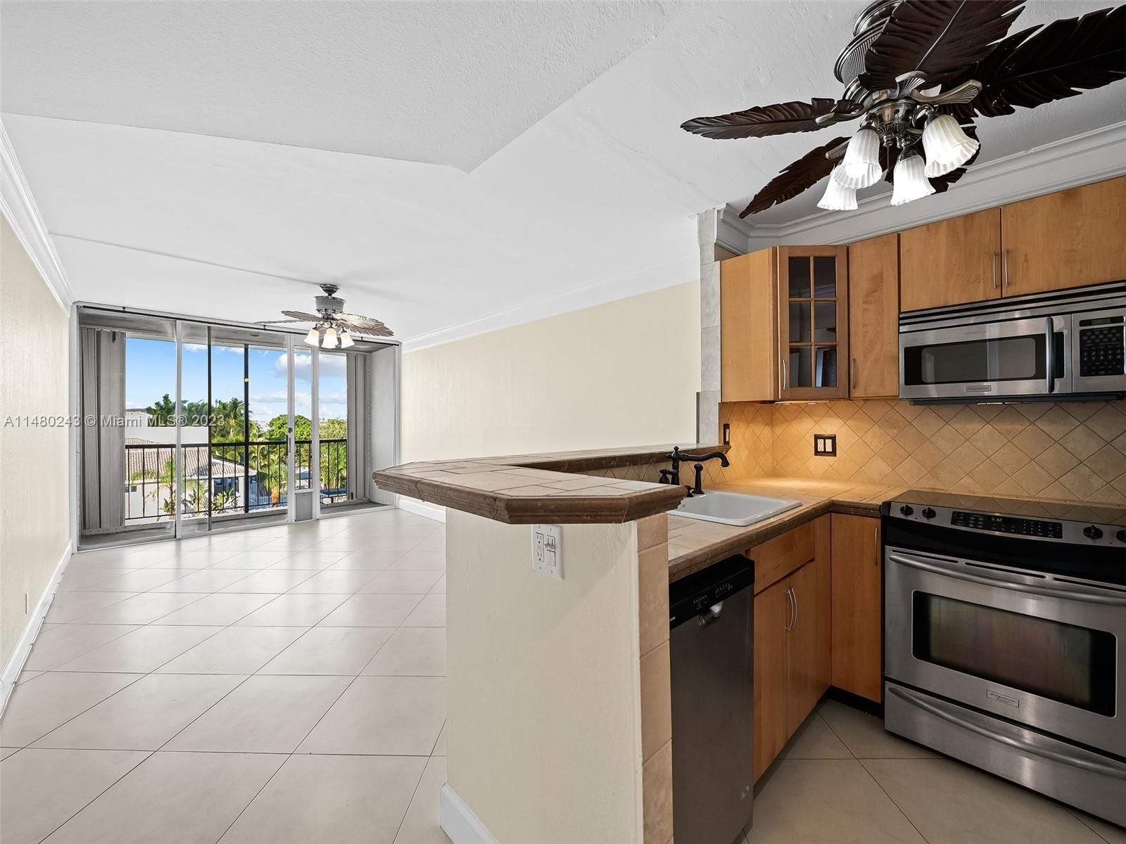 Real estate property located at 4501 21st Ave #414, Broward County, CORAL RIDGE EAST CONDO, Fort Lauderdale, FL
