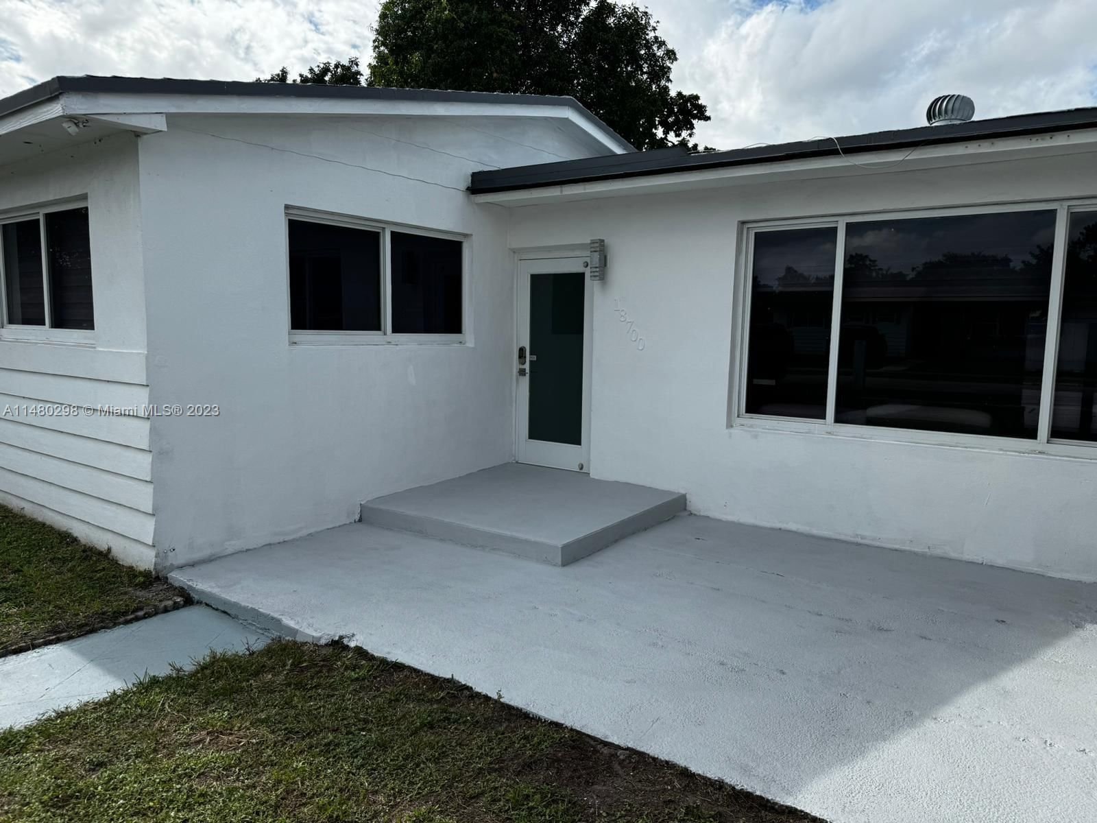 Real estate property located at 18700 11th Rd, Miami-Dade County, NORWOOD 3RD ADDN SEC 2, Miami Gardens, FL