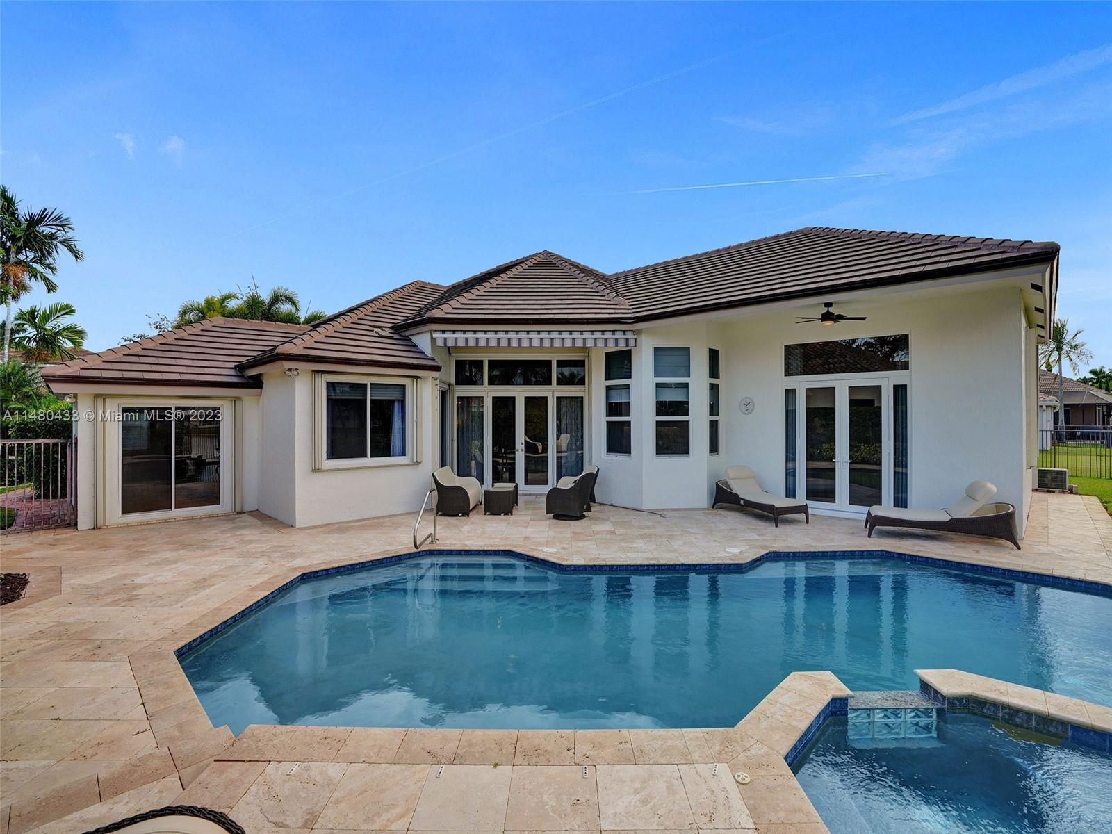 Real estate property located at 402 Mallard Ln, Broward County, Weston, FL