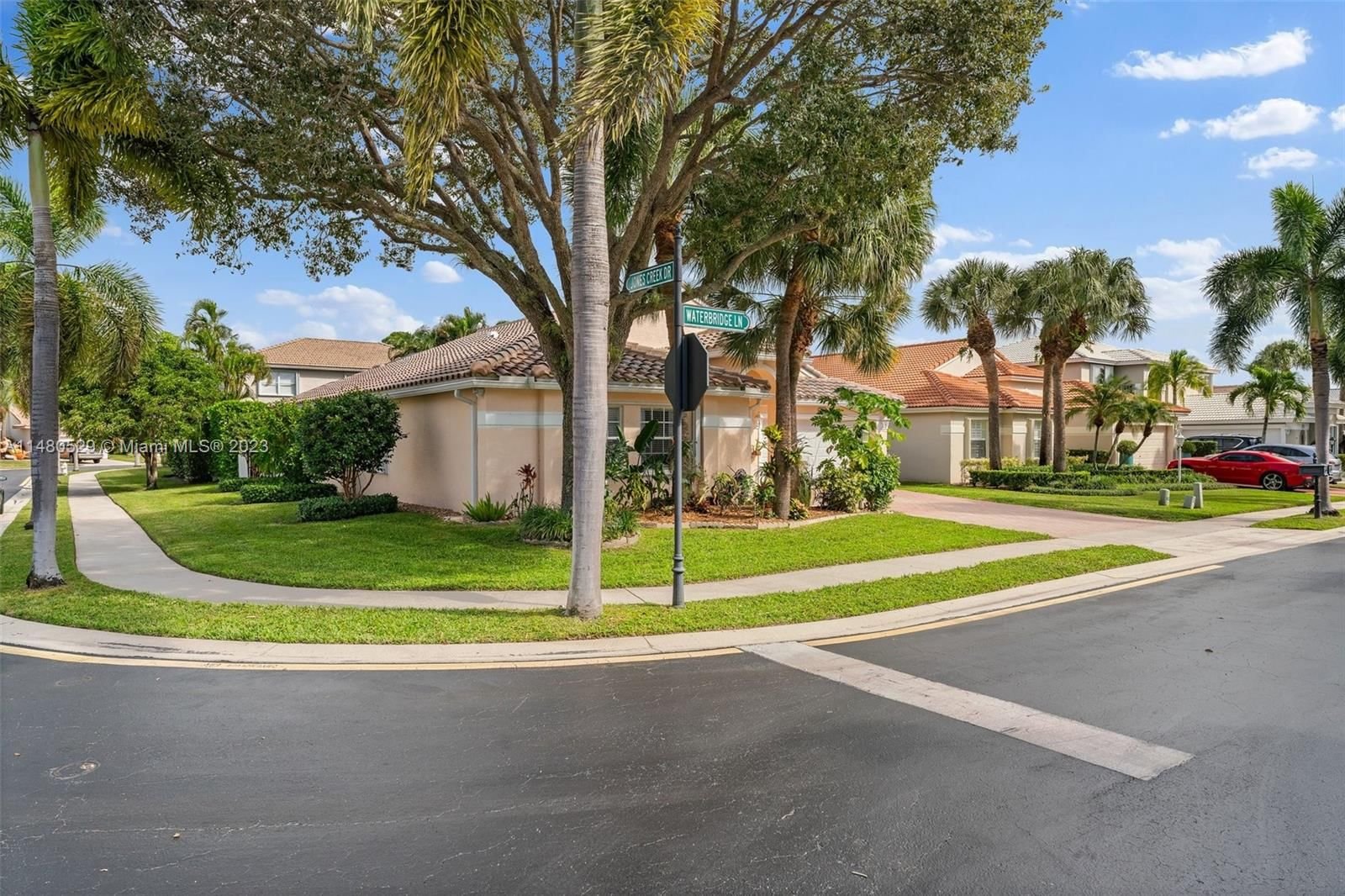 Real estate property located at 101 Waterbridge Lane, Palm Beach County, MAPLE ISLAND, Jupiter, FL