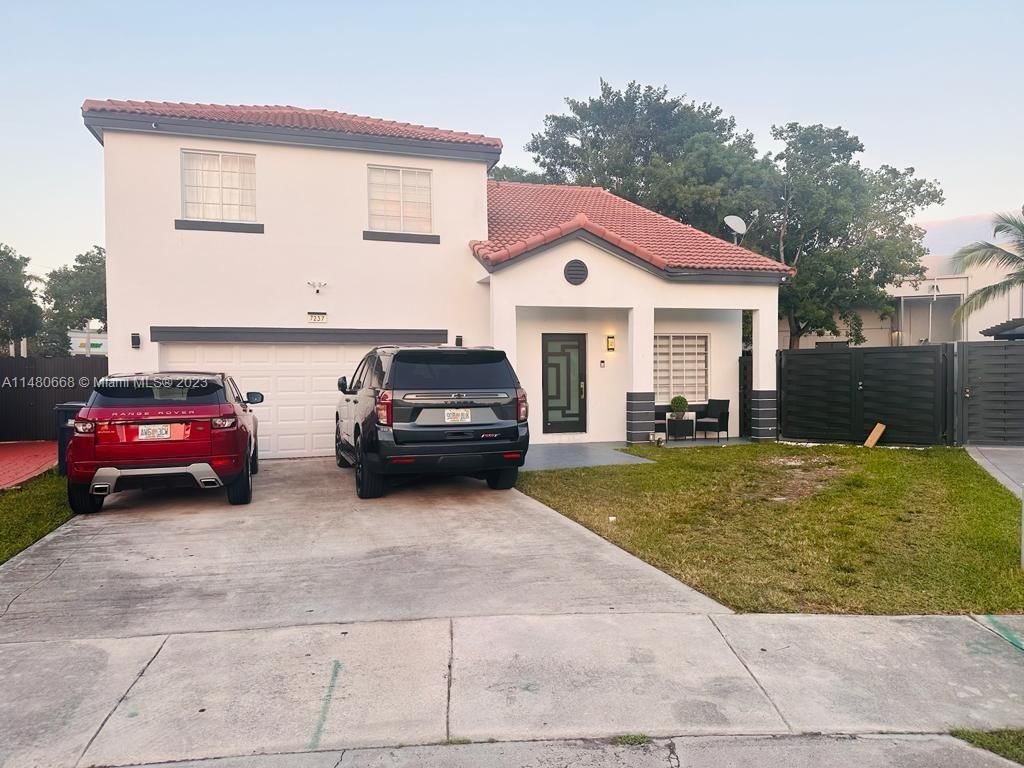 Real estate property located at 7237 158th Ave, Miami-Dade County, WEITZER LAGO MAR HOMES, Miami, FL