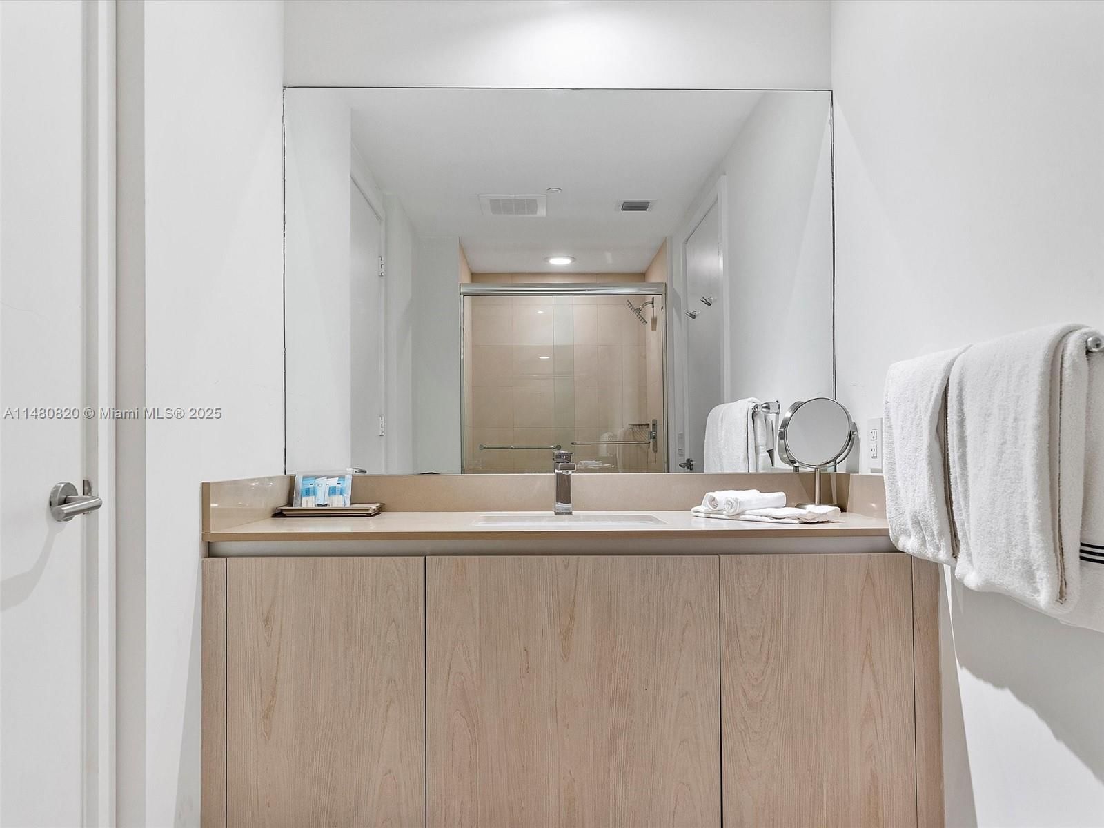 Real estate property located at 4111 Ocean Dr #1404, Broward, 4111 South Ocean Drive Co, Hollywood, FL