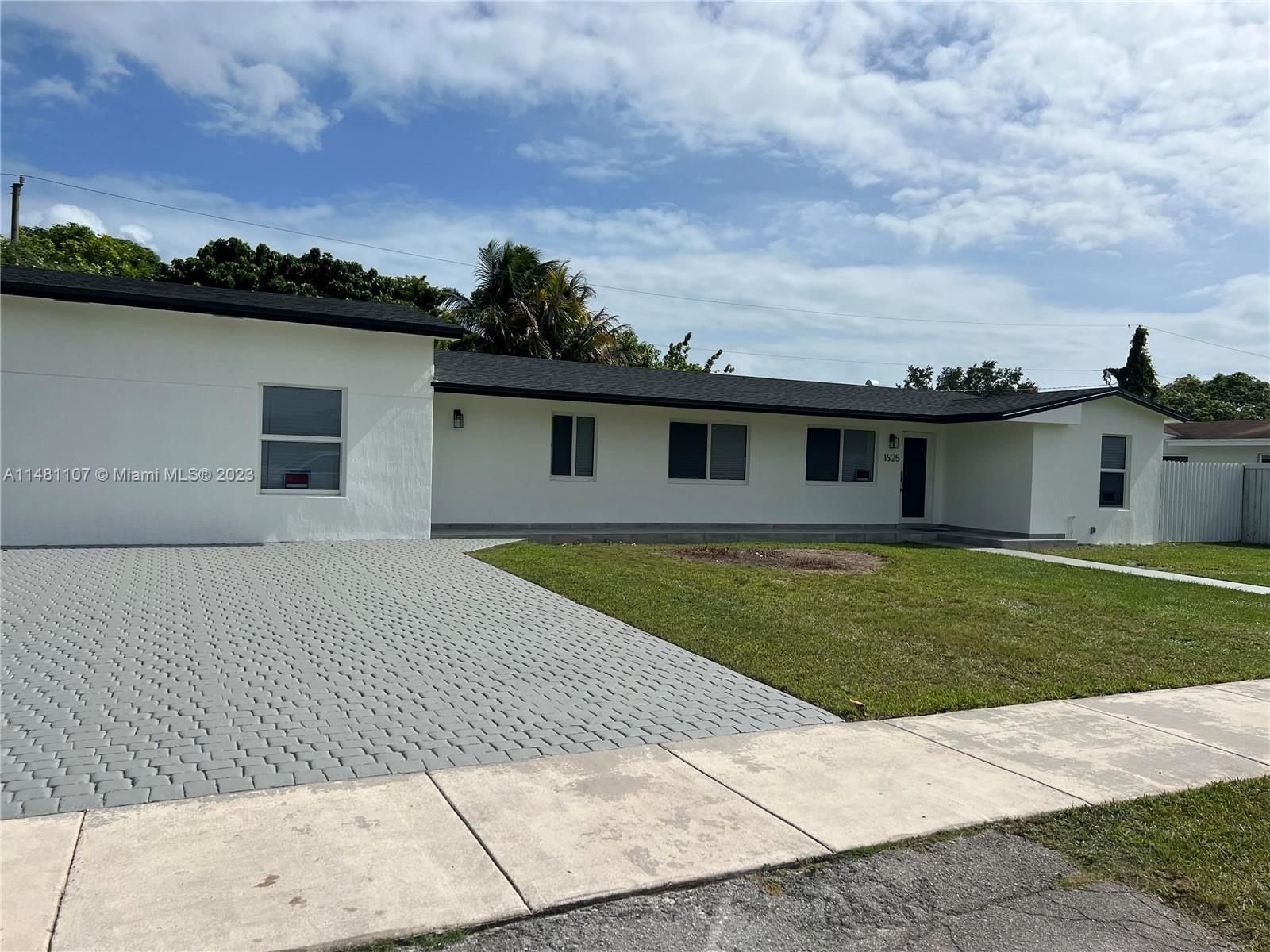 Real estate property located at 16125 98th Ct, Miami-Dade County, PALMETTO COUNTRY CLUB EST, Miami, FL