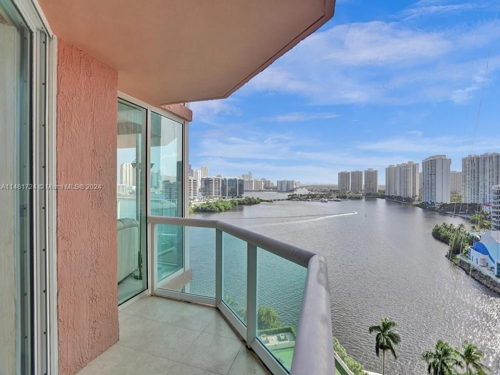 Real estate property located at 3370 Hidden Bay Dr #1709, Miami-Dade, 100 HIDDEN BAY CONDO, Aventura, FL