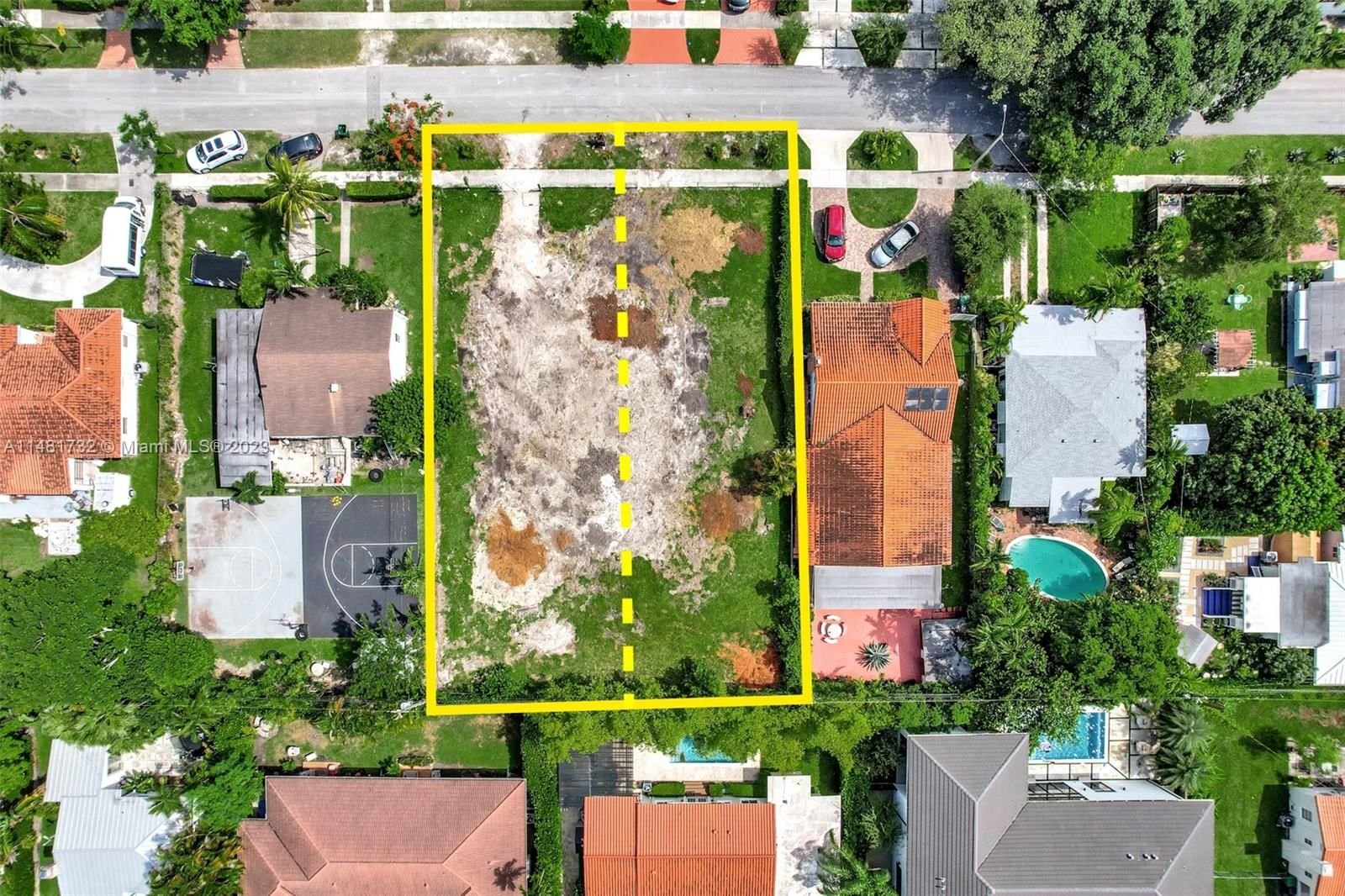 Real estate property located at 4340 10th St, Miami-Dade County, LE JEUNE VILLAS, Miami, FL