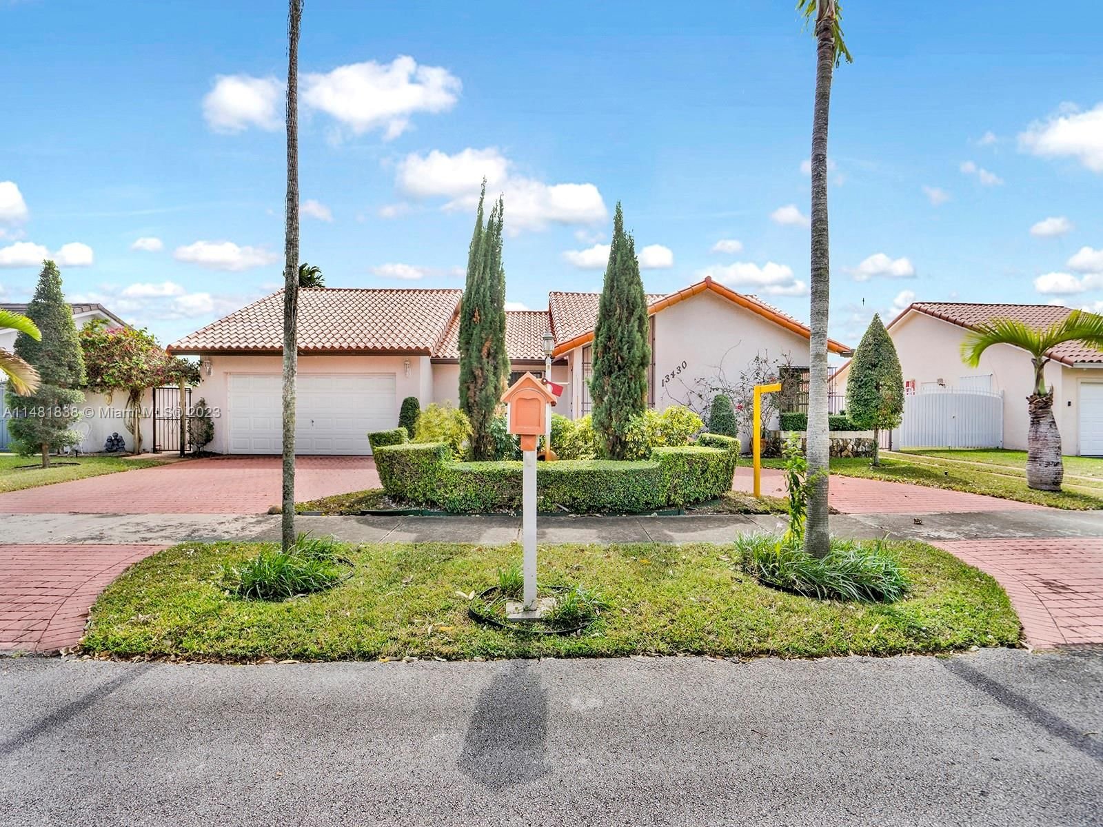 Real estate property located at 13430 23rd St, Miami-Dade County, COMANCHE SUB, Miami, FL