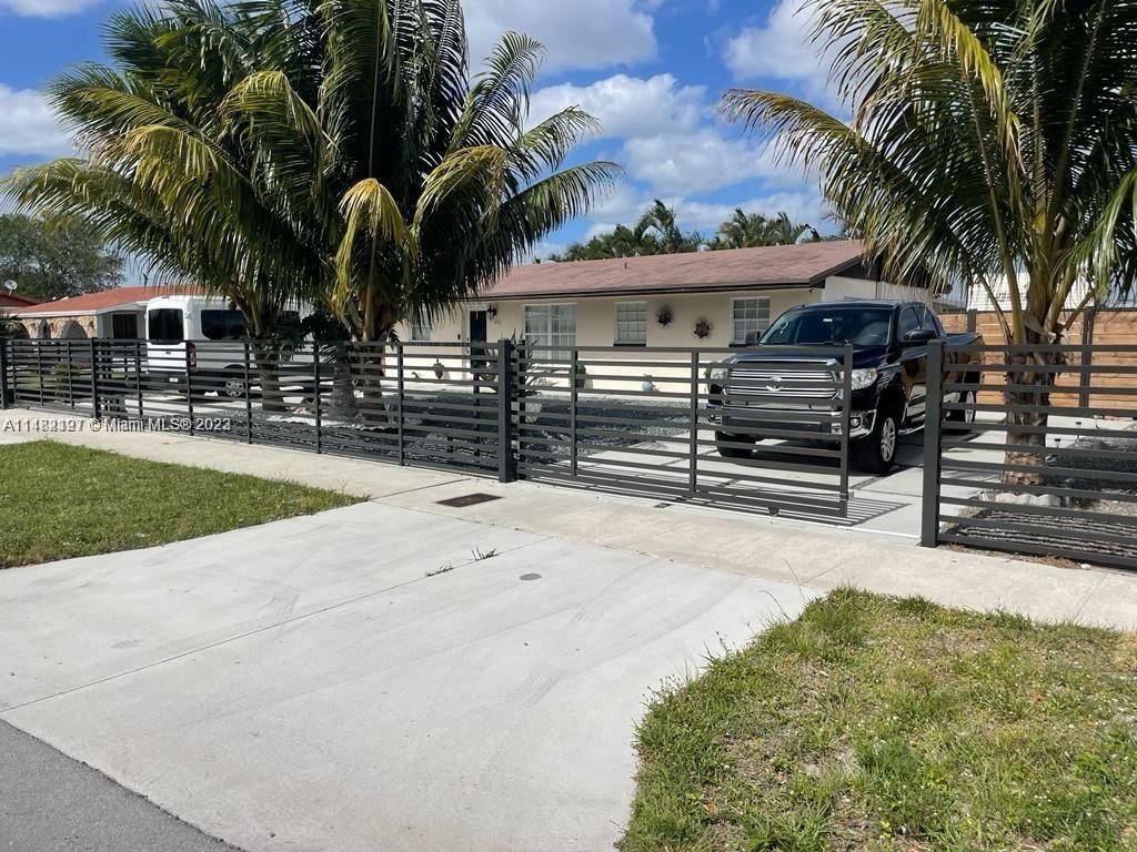 Real estate property located at 4361 207th Dr, Miami-Dade County, CAROL CITY GARDENS 2ND AD, Miami Gardens, FL